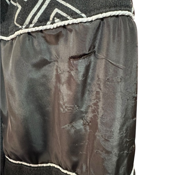 🦩5/$30🦩Rocawear Hoodie Black and White - Picture 3 of 4